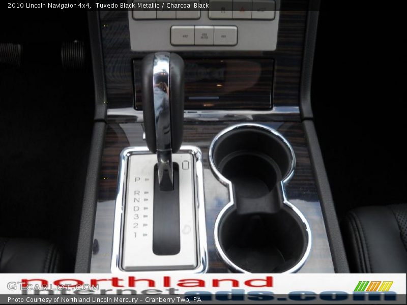 Tuxedo Black Metallic / Charcoal Black 2010 Lincoln Navigator 4x4