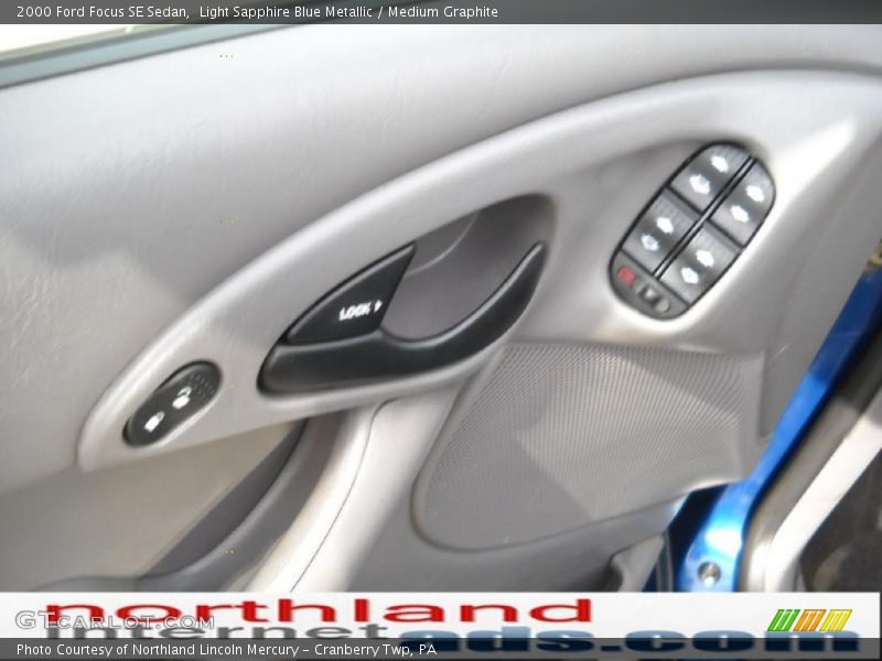 Light Sapphire Blue Metallic / Medium Graphite 2000 Ford Focus SE Sedan