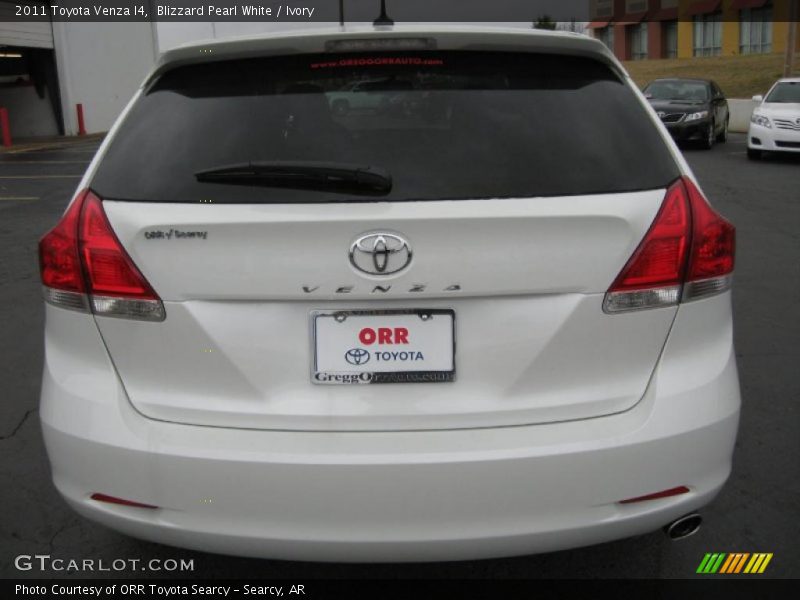 Blizzard Pearl White / Ivory 2011 Toyota Venza I4
