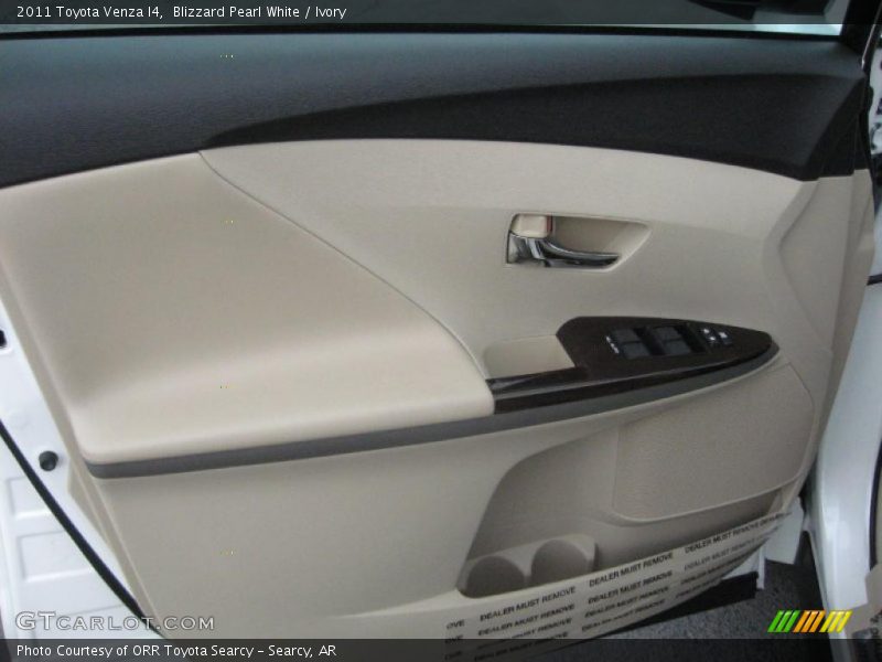 Blizzard Pearl White / Ivory 2011 Toyota Venza I4