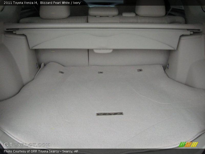 Blizzard Pearl White / Ivory 2011 Toyota Venza I4