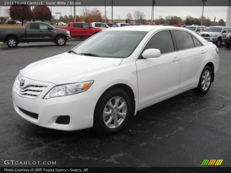 Super White / Bisque 2011 Toyota Camry LE