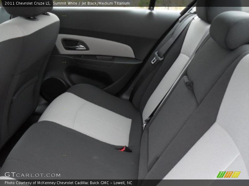 Summit White / Jet Black/Medium Titanium 2011 Chevrolet Cruze LS