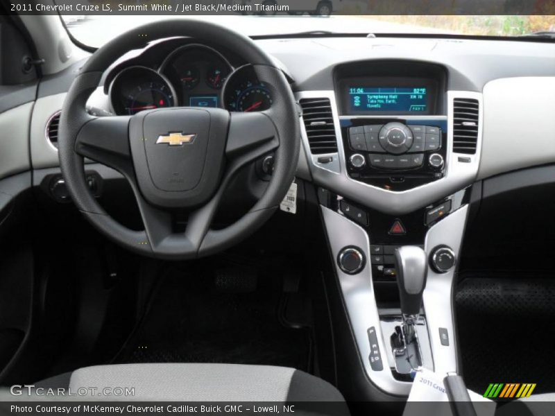 Summit White / Jet Black/Medium Titanium 2011 Chevrolet Cruze LS