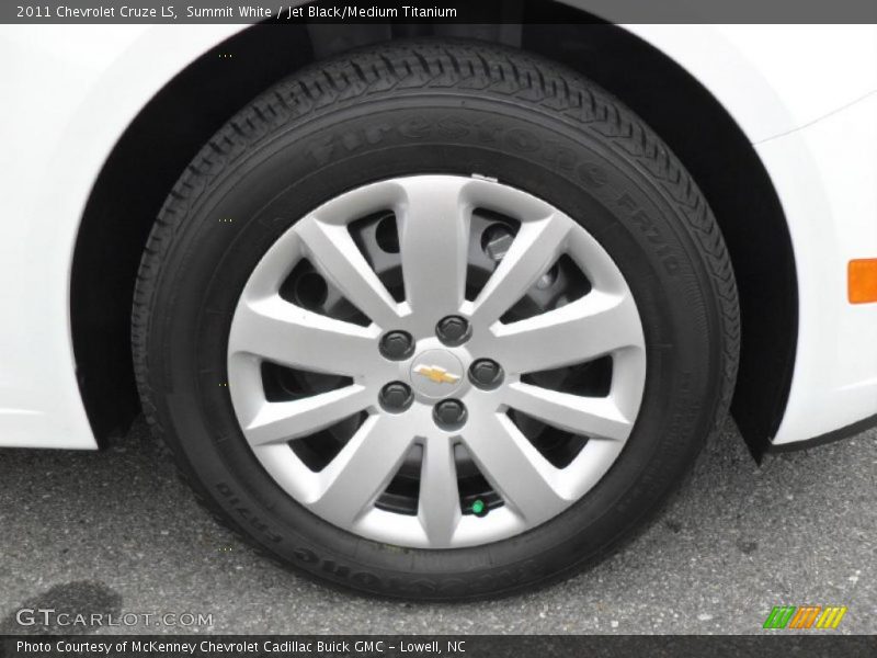 Summit White / Jet Black/Medium Titanium 2011 Chevrolet Cruze LS