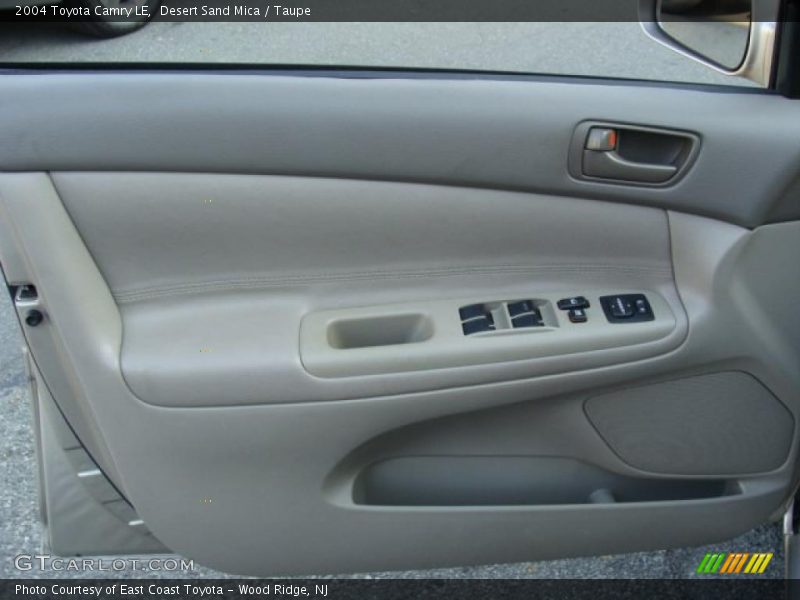 Desert Sand Mica / Taupe 2004 Toyota Camry LE