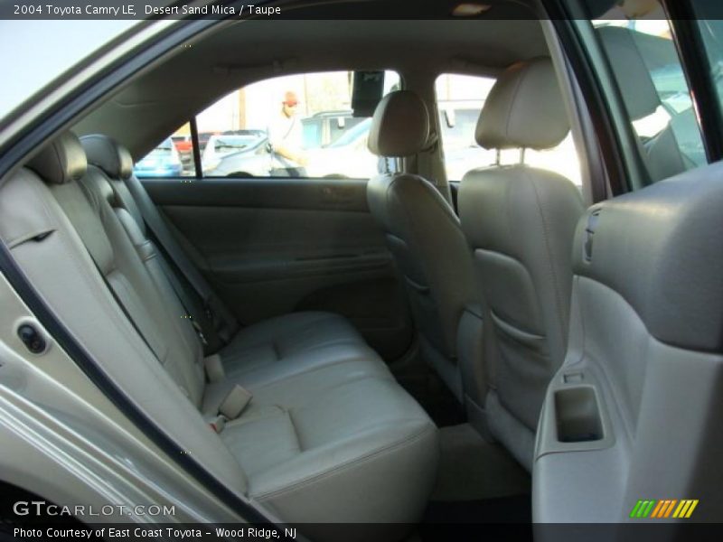 Desert Sand Mica / Taupe 2004 Toyota Camry LE