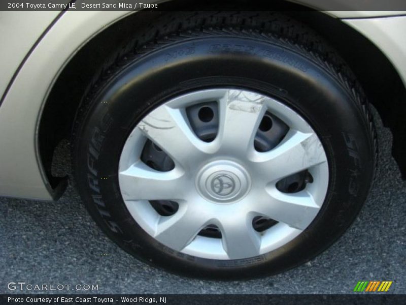 Desert Sand Mica / Taupe 2004 Toyota Camry LE
