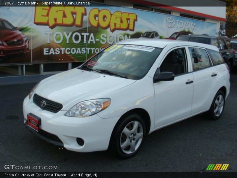 Super White / Dark Charcoal 2007 Toyota Matrix