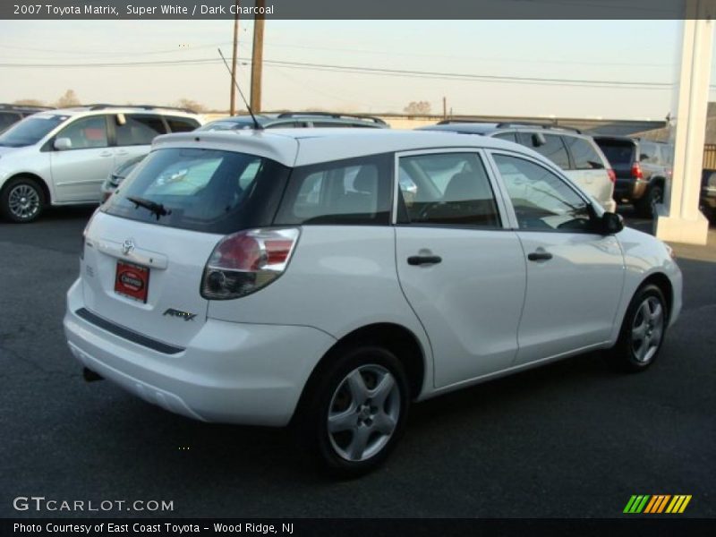 Super White / Dark Charcoal 2007 Toyota Matrix