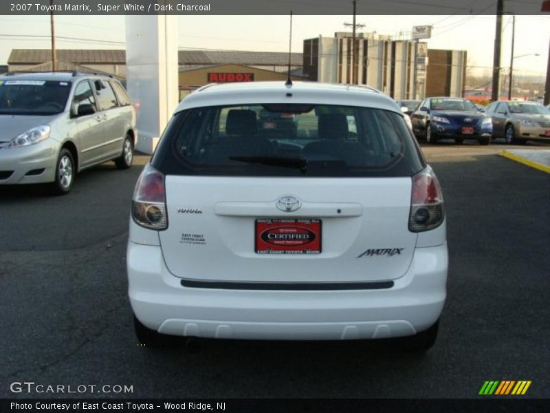 Super White / Dark Charcoal 2007 Toyota Matrix