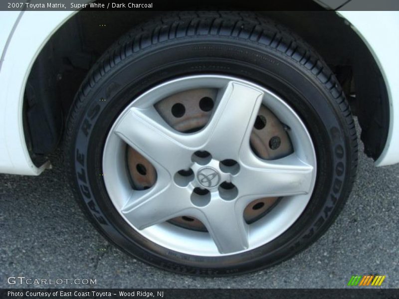 Super White / Dark Charcoal 2007 Toyota Matrix