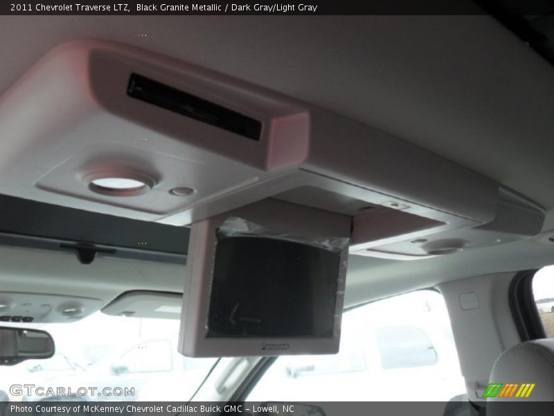 Controls of 2011 Traverse LTZ