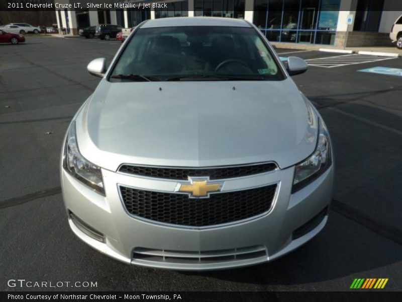 Silver Ice Metallic / Jet Black 2011 Chevrolet Cruze LT