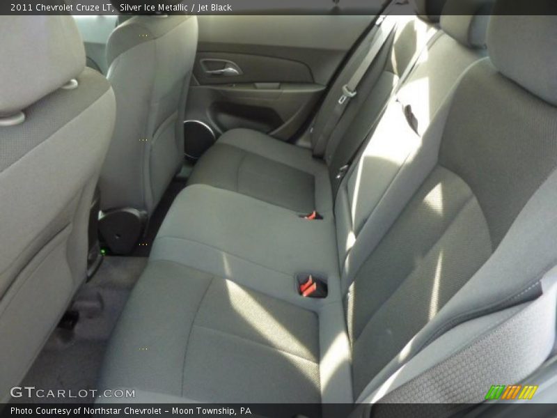 Silver Ice Metallic / Jet Black 2011 Chevrolet Cruze LT