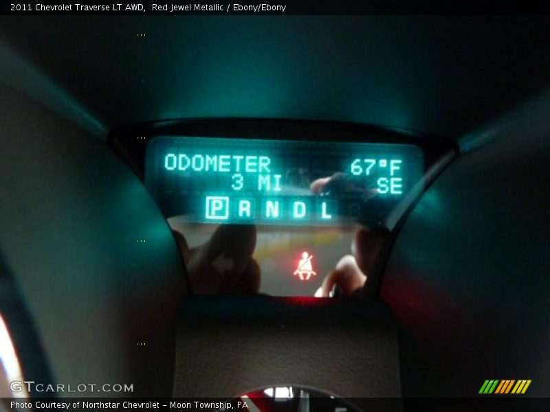 Red Jewel Metallic / Ebony/Ebony 2011 Chevrolet Traverse LT AWD