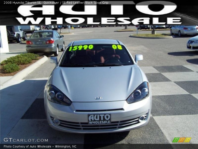 Quicksilver / SE Red Leather/Black Sport Grip 2008 Hyundai Tiburon SE