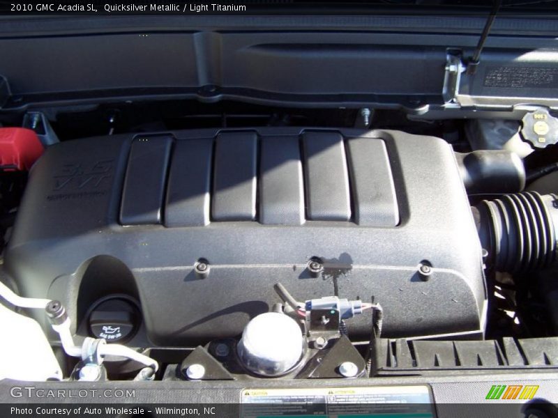 Quicksilver Metallic / Light Titanium 2010 GMC Acadia SL