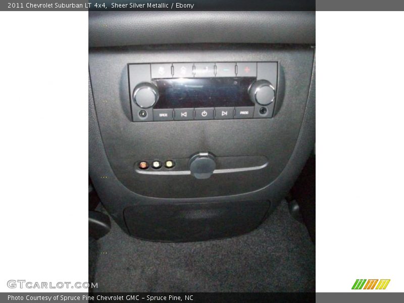 Sheer Silver Metallic / Ebony 2011 Chevrolet Suburban LT 4x4