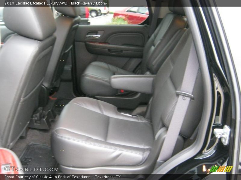 Black Raven / Ebony 2010 Cadillac Escalade Luxury AWD