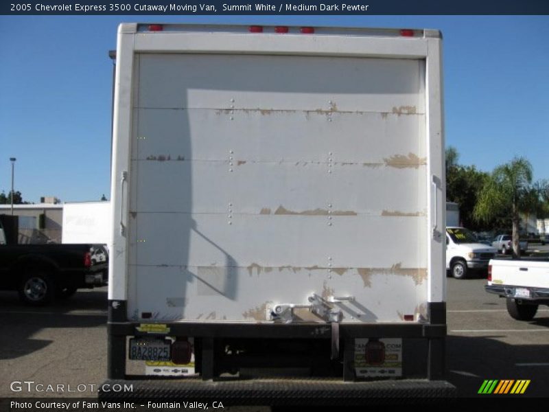 Summit White / Medium Dark Pewter 2005 Chevrolet Express 3500 Cutaway Moving Van