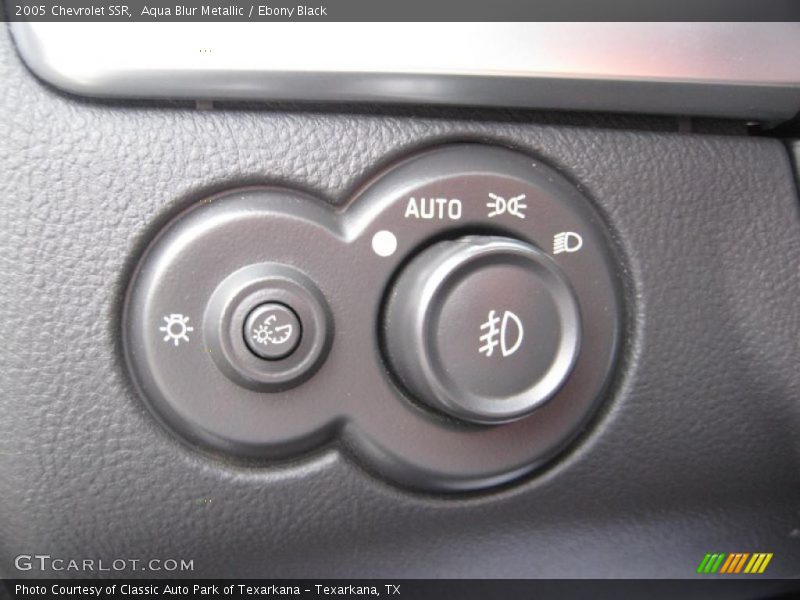 Aqua Blur Metallic / Ebony Black 2005 Chevrolet SSR