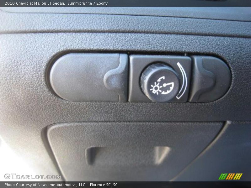 Summit White / Ebony 2010 Chevrolet Malibu LT Sedan