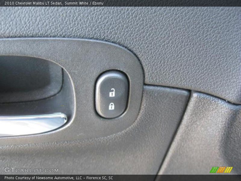 Summit White / Ebony 2010 Chevrolet Malibu LT Sedan