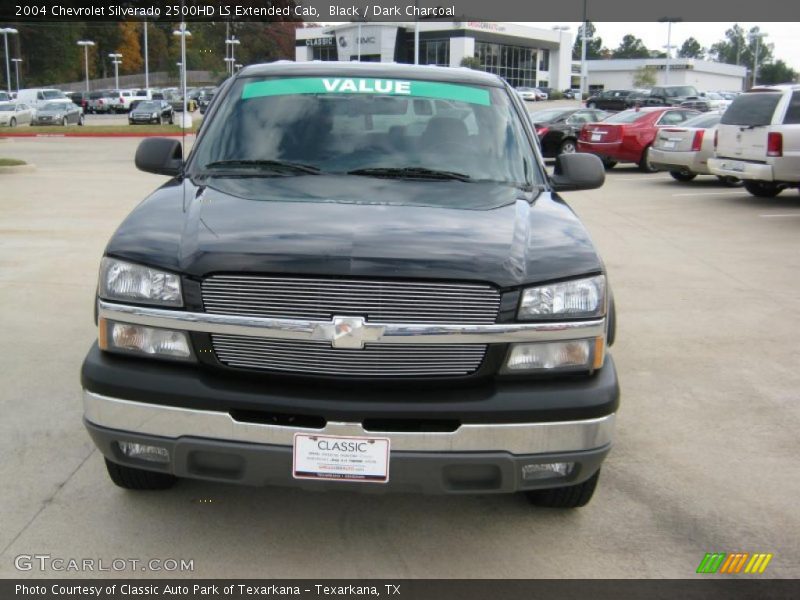 Black / Dark Charcoal 2004 Chevrolet Silverado 2500HD LS Extended Cab