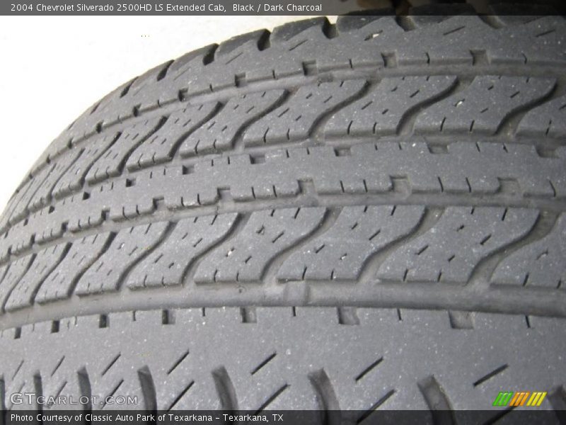 Black / Dark Charcoal 2004 Chevrolet Silverado 2500HD LS Extended Cab