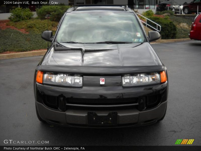 Black Onyx / Gray 2004 Saturn VUE