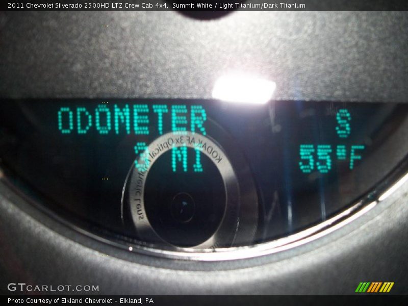 Summit White / Light Titanium/Dark Titanium 2011 Chevrolet Silverado 2500HD LTZ Crew Cab 4x4