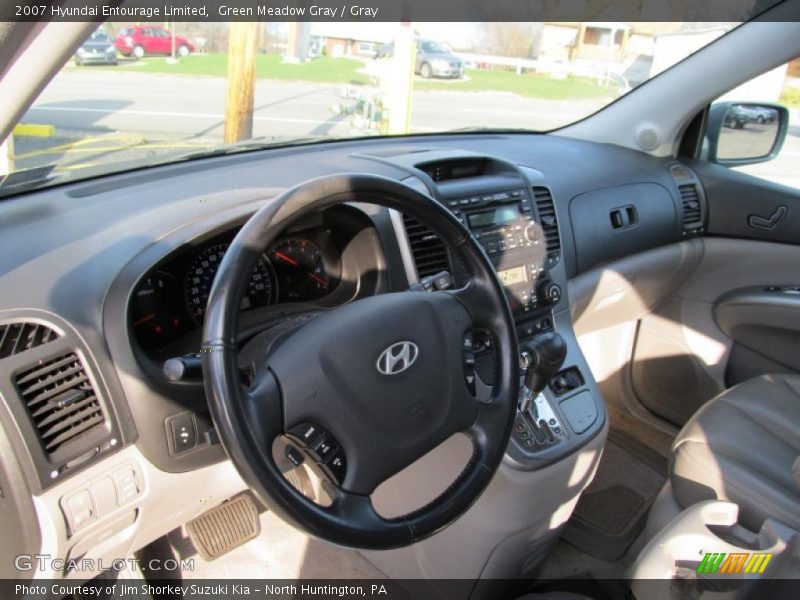 Green Meadow Gray / Gray 2007 Hyundai Entourage Limited