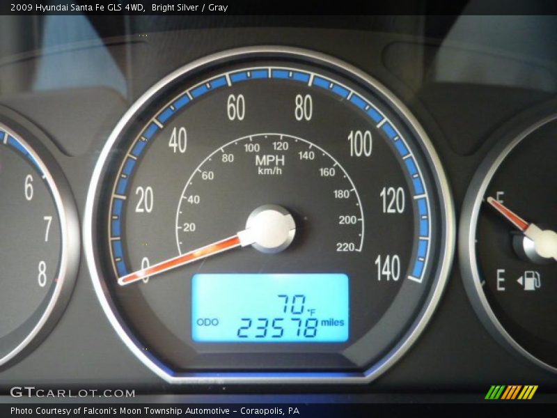 Bright Silver / Gray 2009 Hyundai Santa Fe GLS 4WD