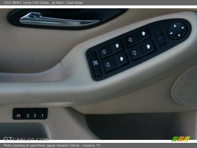 Jet Black / Sand Beige 2003 BMW 5 Series 540i Sedan