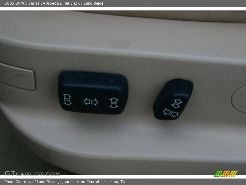 Jet Black / Sand Beige 2003 BMW 5 Series 540i Sedan