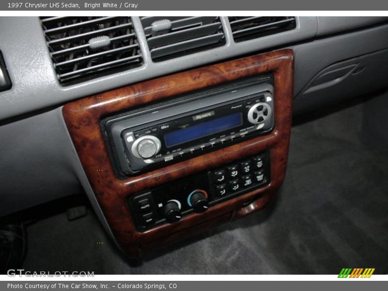 Bright White / Gray 1997 Chrysler LHS Sedan