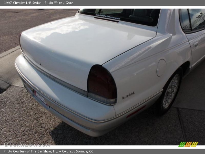 Bright White / Gray 1997 Chrysler LHS Sedan