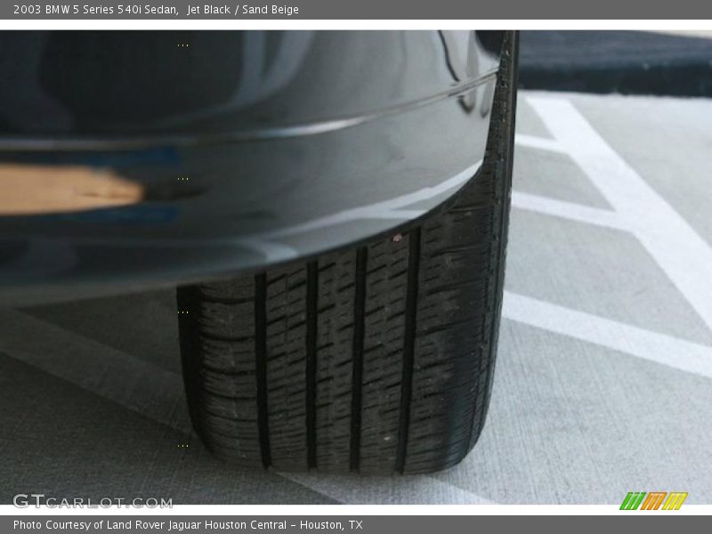 Jet Black / Sand Beige 2003 BMW 5 Series 540i Sedan