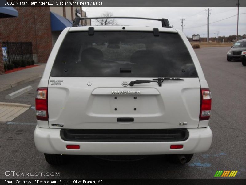 Glacier White Pearl / Beige 2002 Nissan Pathfinder LE