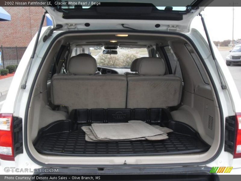 Glacier White Pearl / Beige 2002 Nissan Pathfinder LE