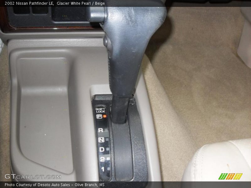 Glacier White Pearl / Beige 2002 Nissan Pathfinder LE