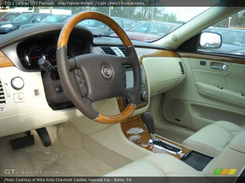Gray Flannel Metallic / Light Linen/Cocoa Accents 2011 Cadillac DTS Platinum
