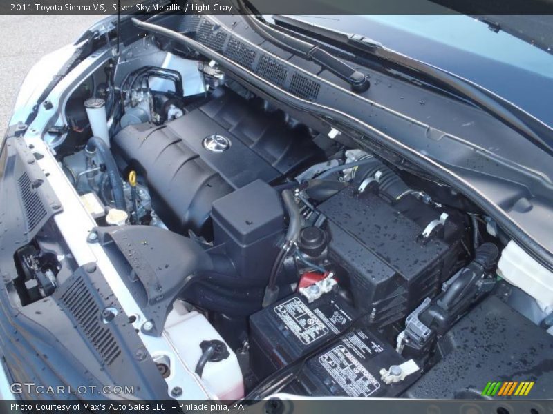 Silver Sky Metallic / Light Gray 2011 Toyota Sienna V6