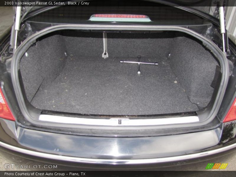  2003 Passat GL Sedan Trunk