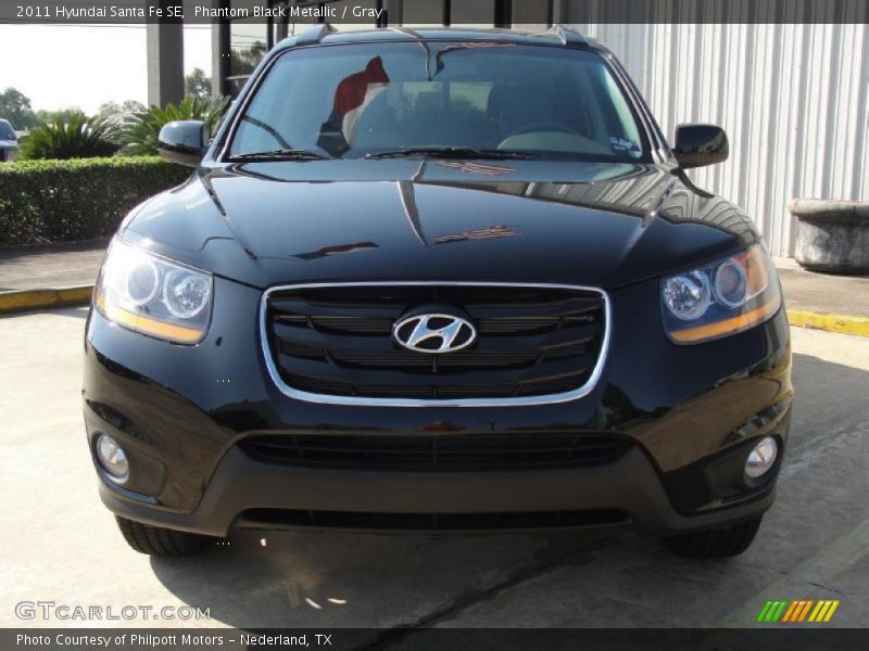 Phantom Black Metallic / Gray 2011 Hyundai Santa Fe SE