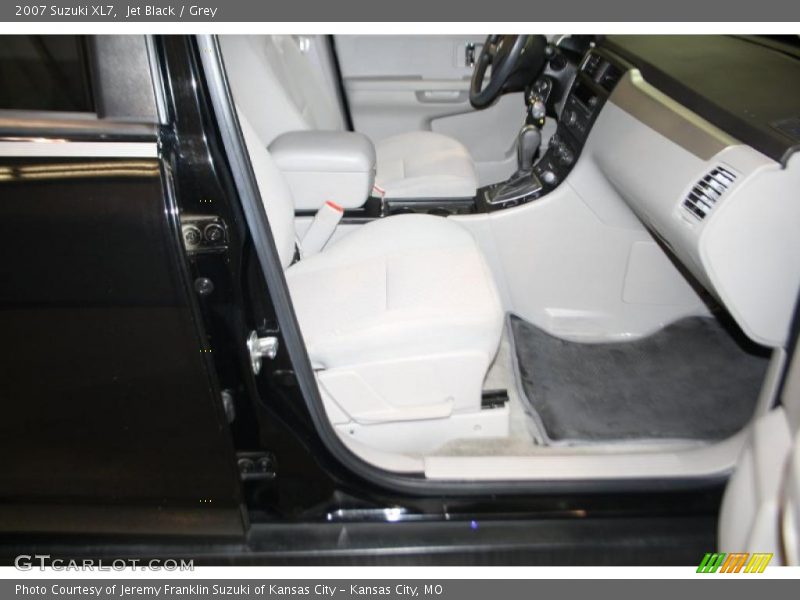 Jet Black / Grey 2007 Suzuki XL7