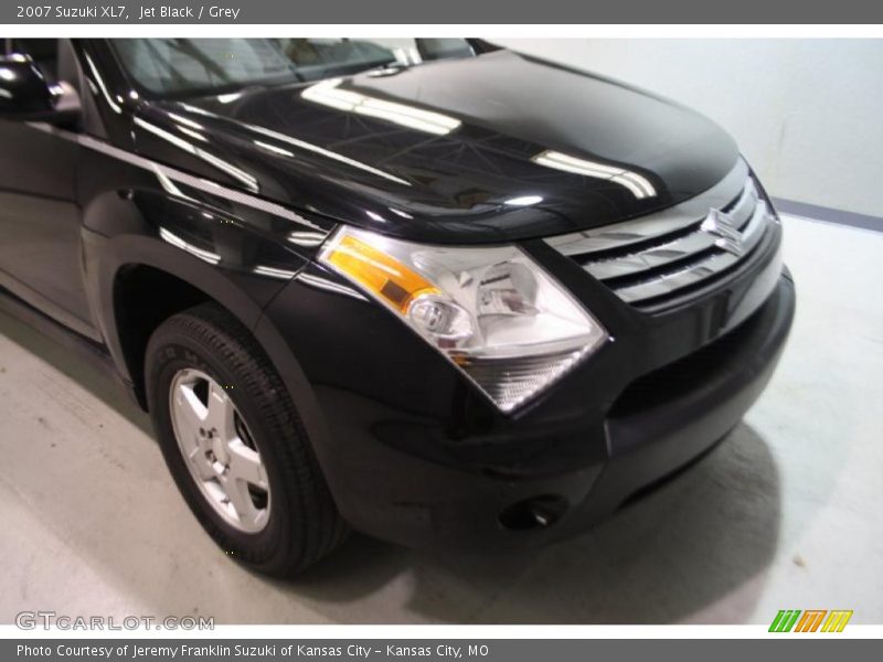 Jet Black / Grey 2007 Suzuki XL7