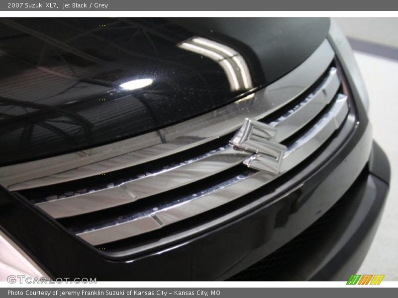 Jet Black / Grey 2007 Suzuki XL7