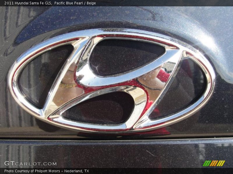 Pacific Blue Pearl / Beige 2011 Hyundai Santa Fe GLS